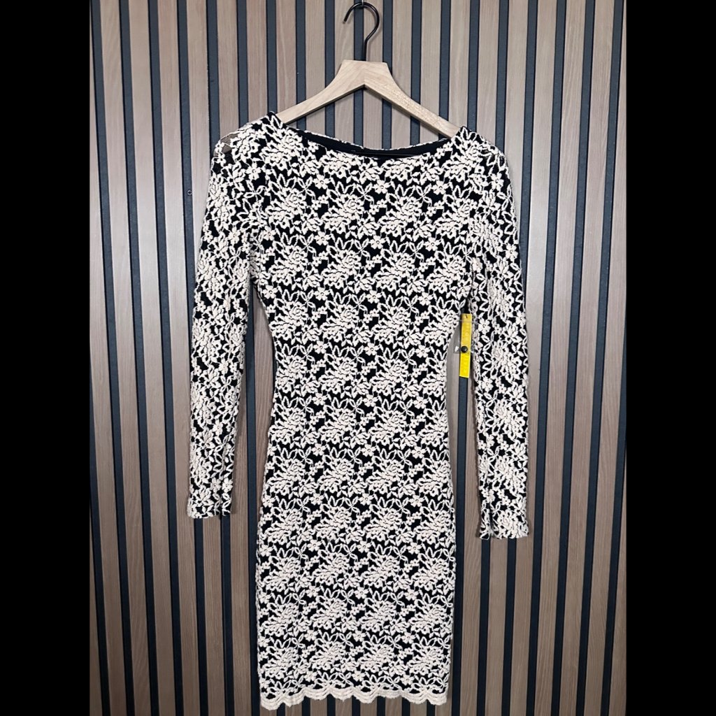New Alice + Olivia Sheath Dress 2 / Xs Black Pink Backless Khloe Crotchet Trim